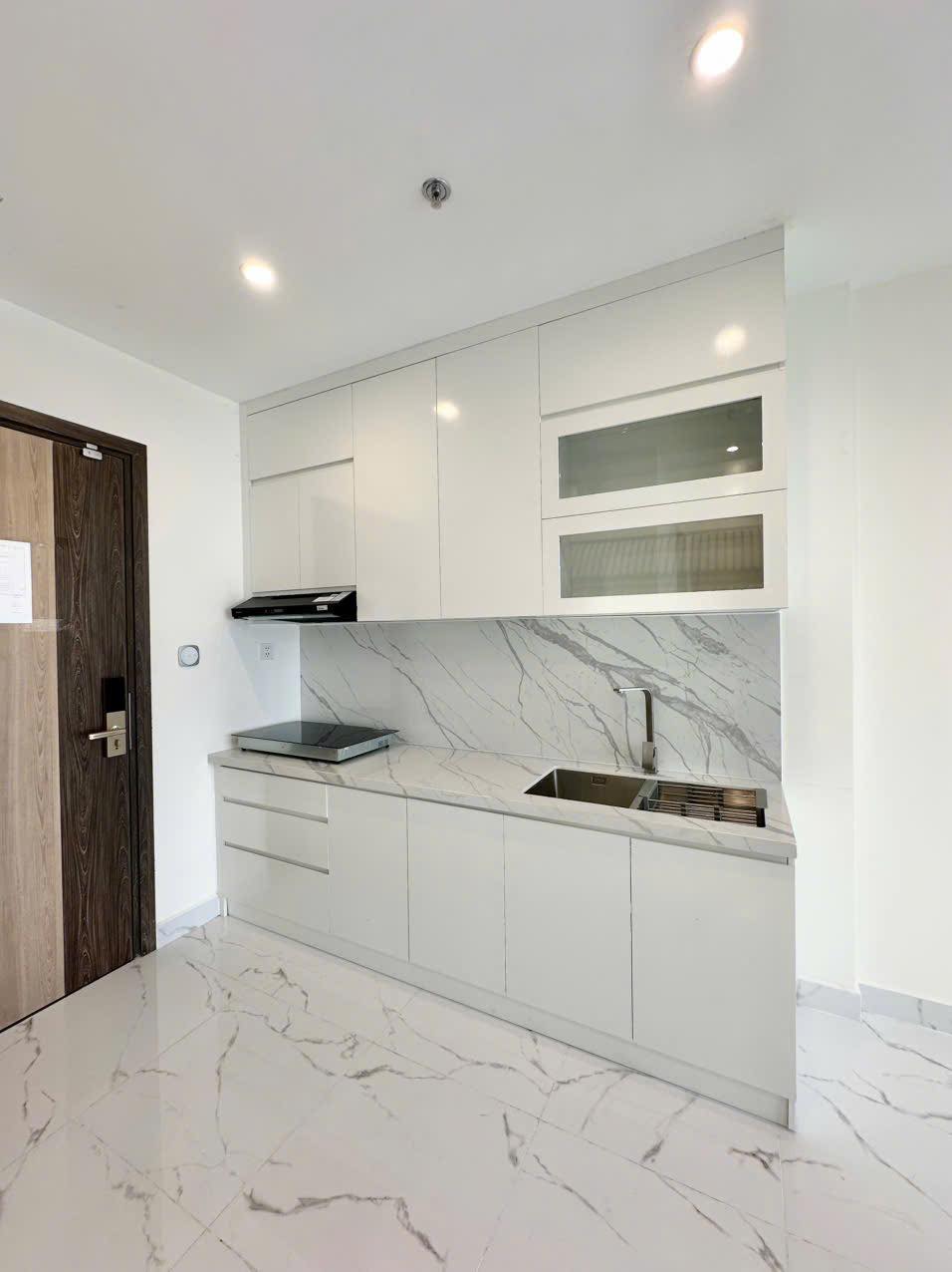 the oais vinhomes grand park 5